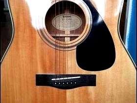 Freecycle Yamaha FG-375II acoustic guitar plus case