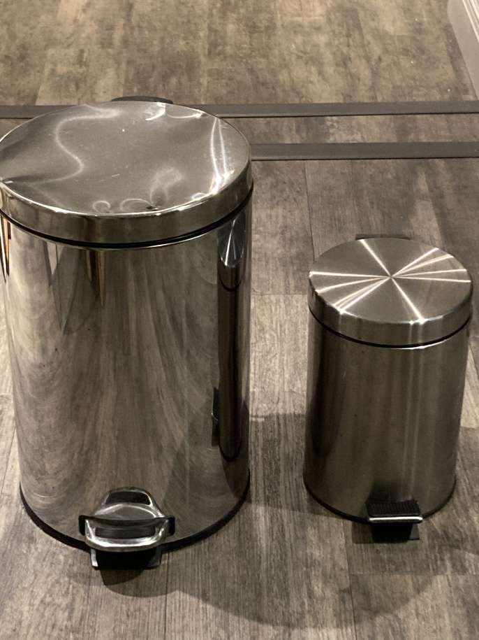 FreelyWheely Metal pedal bins