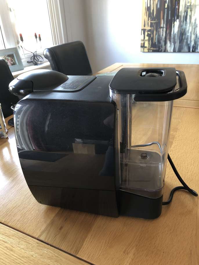 FreelyWheely Bosch Tassimo Coffee Maker