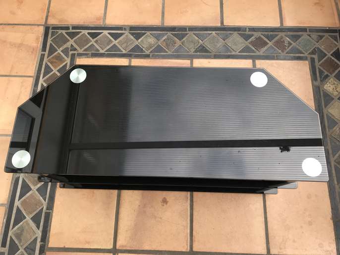 FreelyWheely Black glass tv stand