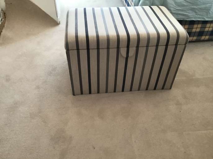 FreelyWheely Blanket box/Ottoman