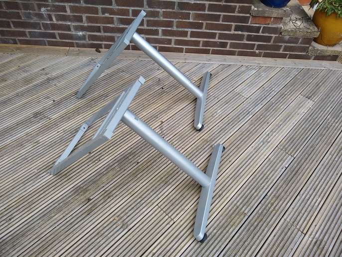 FreelyWheely Ikea desk frames