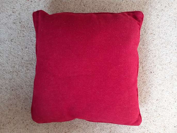 FreelyWheely 4 Crimson Red Cushions