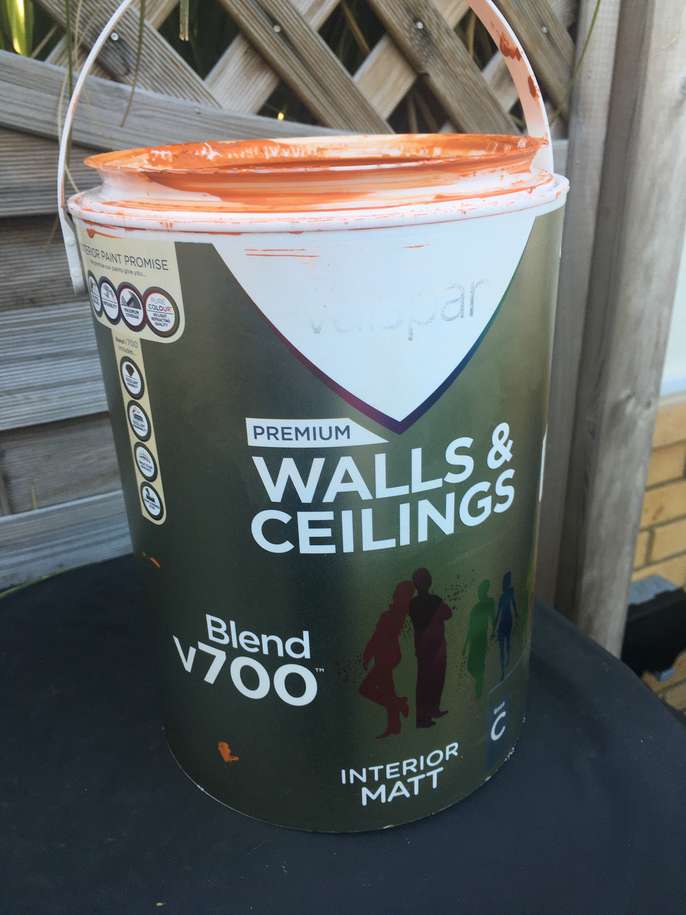FreelyWheely 5L Tin of Valspar Emulsion