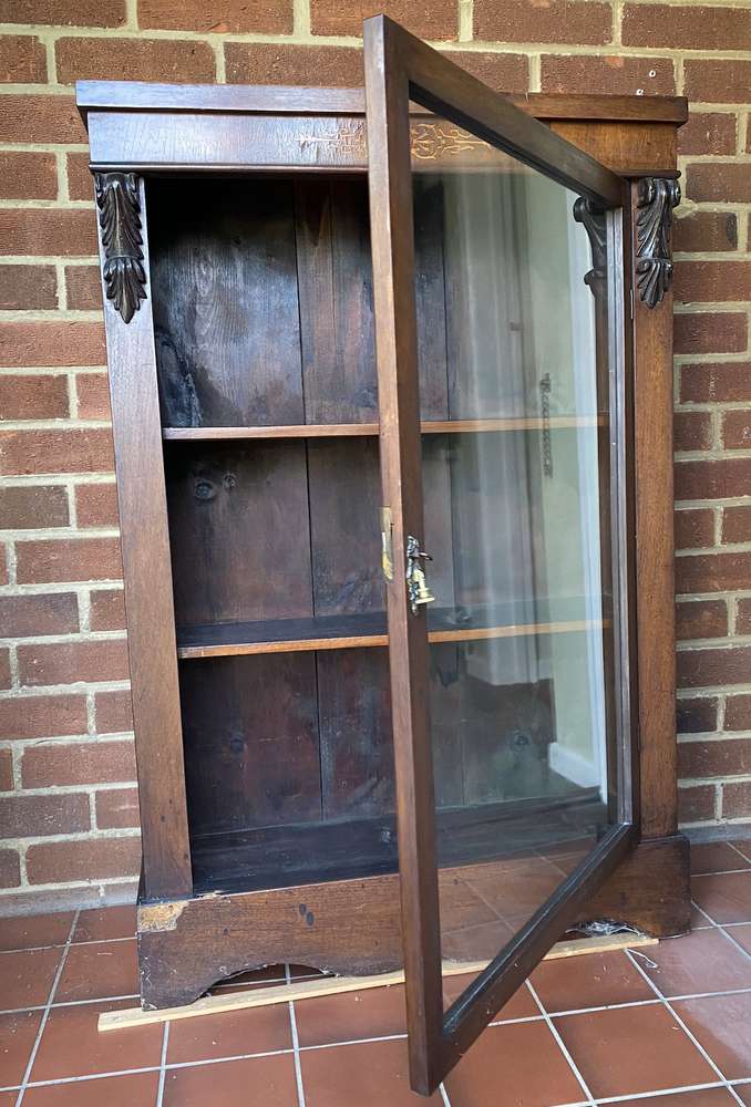 FreelyWheely Wood with lockable glass door