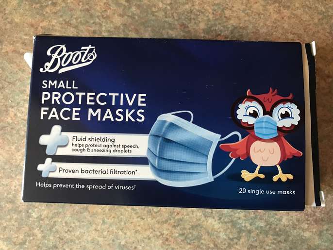 FreelyWheely Boots children’s face masks