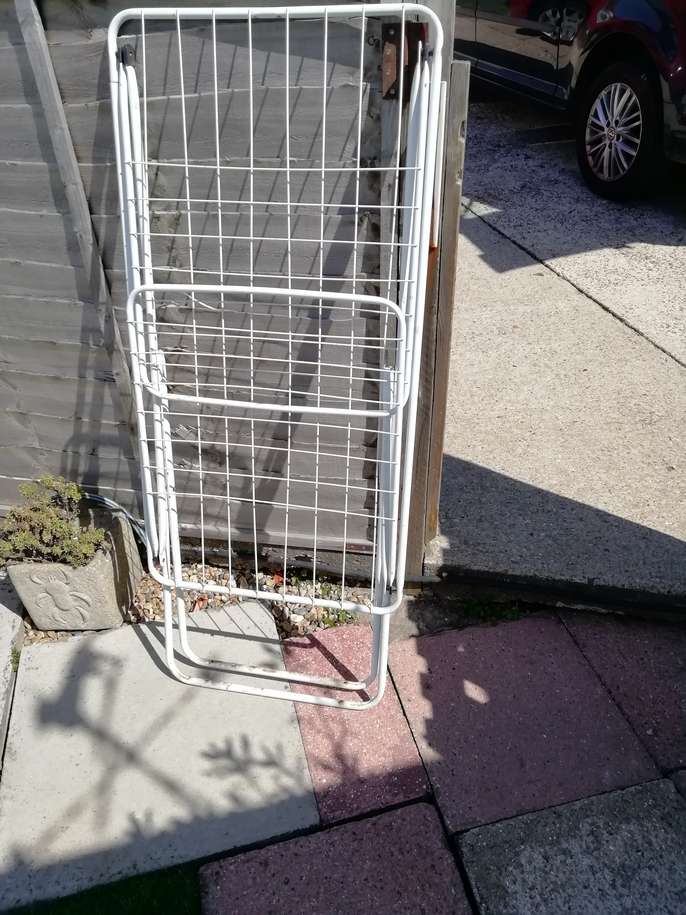 FreelyWheely Folding clothes dryer & 3 canvas clothes units.