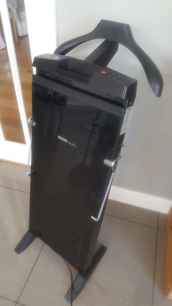 FreelyWheely Trouser press