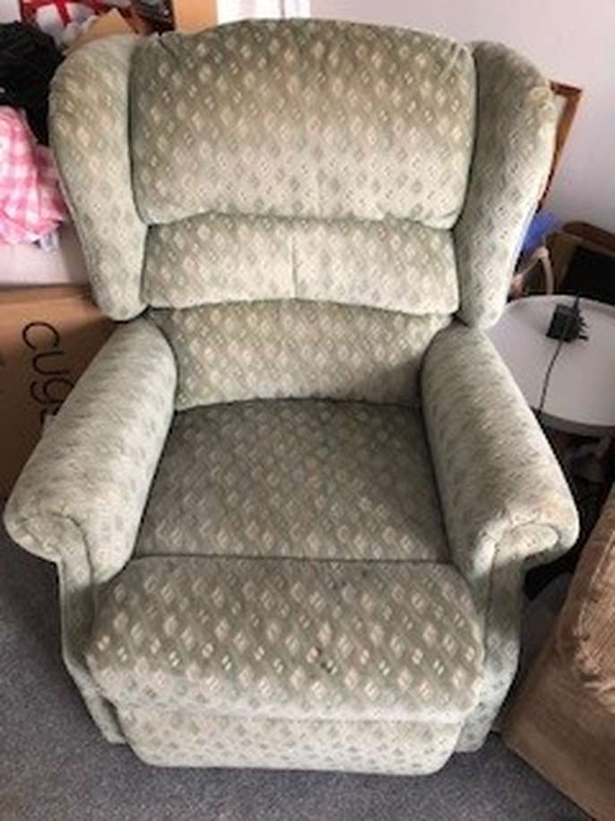 FreelyWheely Reclining armchair pale green colour