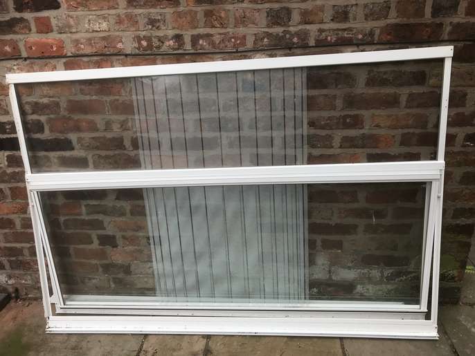 FreelyWheely Double shower base and screens