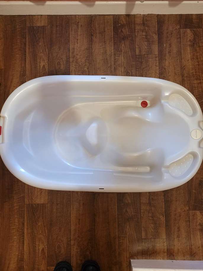 FreelyWheely Mamas & papas two stage baby bath SOLD