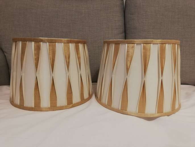 FreelyWheely Lamp shades x2 gold and cream