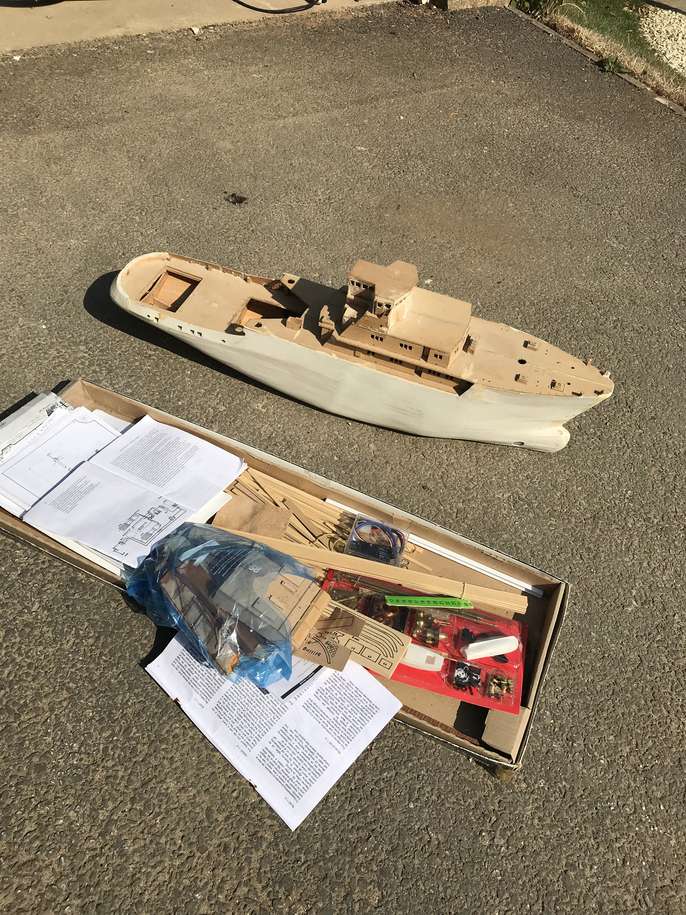 FreelyWheely 3 partbuilt wooden model ships