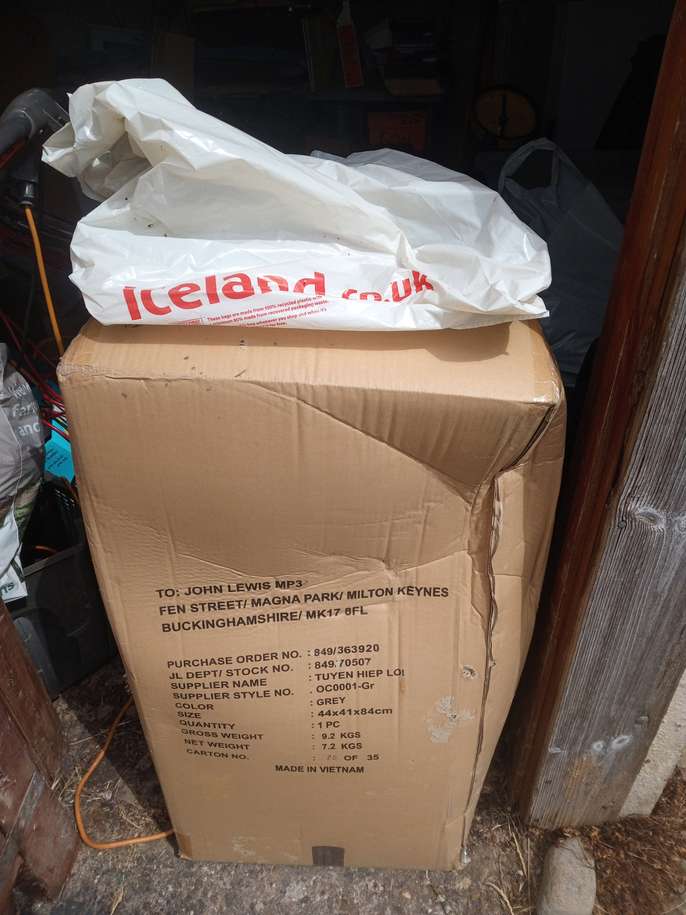 FreelyWheely Iceland recyclable plastic carrier bags