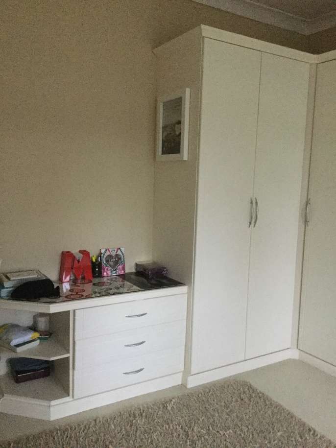 Freelywheely Built In Wardrobe Chest Drawers And Dressing Table