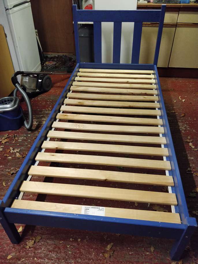 FreelyWheely IKEA Hemnes single bed frame