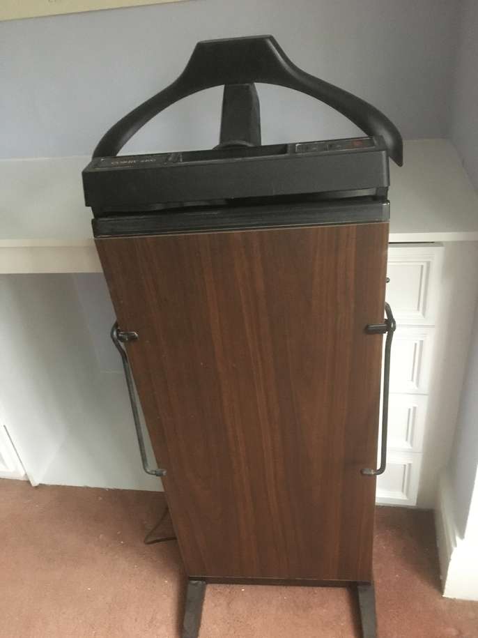 FreelyWheely Corby 4400 trouser press