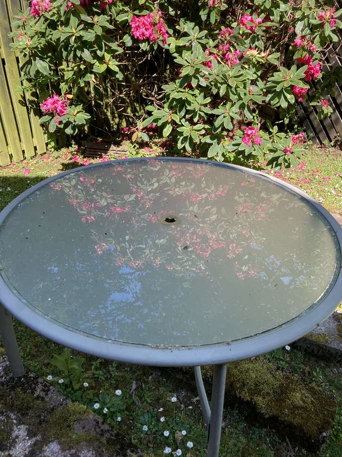 FreelyWheely Garden table