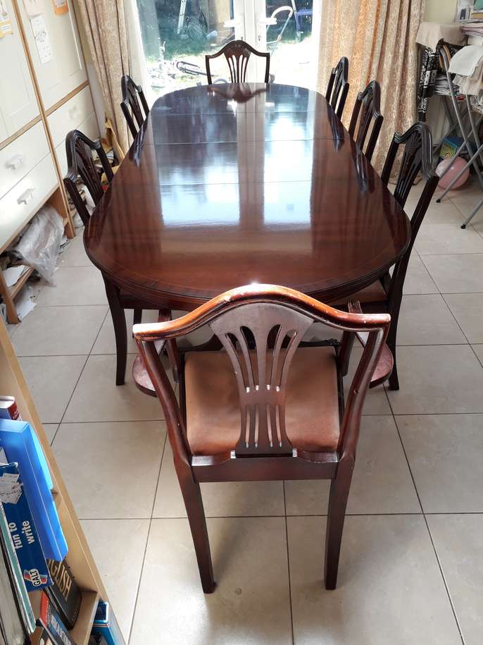 FreelyWheely 2.5m long oval Dining table + 7 matching chairs