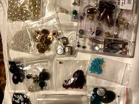 Freecycle BEADS (14 packets) + a BOX OF BEADS + SEQUINS ...