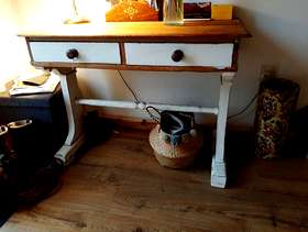 Freecycle Desk/ hall table.