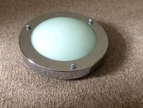 Freecycle Bathroom light fitting