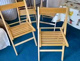Freecycle 4 wooden folding dining chairs
