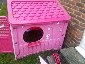 Freecycle Girls playhouse