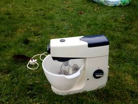 Freecycle Vintage Kenwood Chef