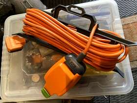 Freecycle 13amp indoor to outdoor extension cable.