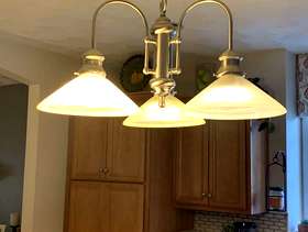 Freecycle Kitchen/dining room light
