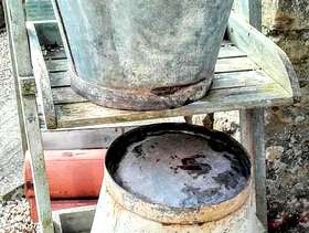 Freecycle Pair of galvanised bucket planters