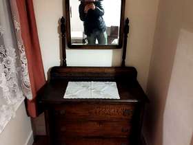 Freecycle Bedroom dressing table