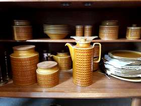 Freecycle Hornsea saffron dinner service