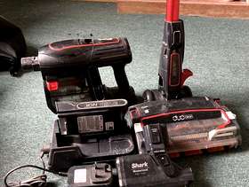 Freecycle Shark battery cleaner