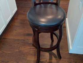Freecycle High back stool