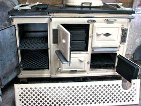 Freecycle Esse solid fuel range
