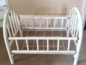 Freecycle White metal dolls crib/cot