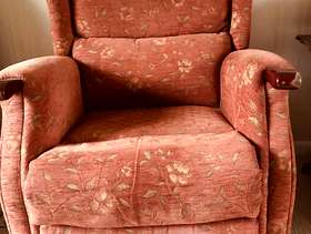 Freecycle Electric reclining chair