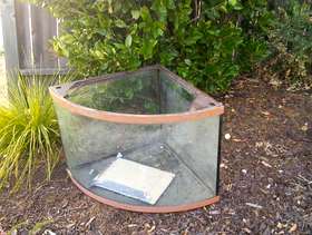 Freecycle Aquarium - Corner Bowfront Glass