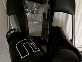 Freecycle Boxing gloves 160z