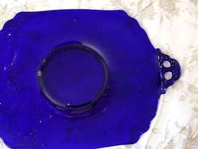 Freecycle Antique sapphire blue glass serving dish