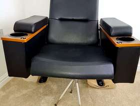 Freecycle Cinema chair