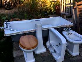 Freecycle Bathroom suite