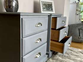 Freecycle 2 x chalk painted bedside drawers