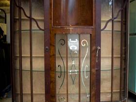 Freecycle Bow Fronted 1950’s Wood Veneered / Glass Cabinet