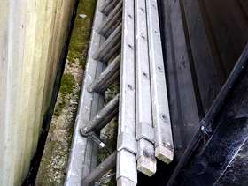 Freecycle Sturdy 3 section ladder