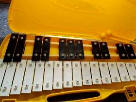 Freecycle 27 note Glockenspiel