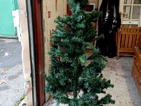 Freecycle Xmas tree 5ft
