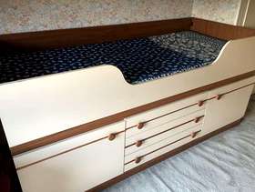 Freecycle Single cabin bed
